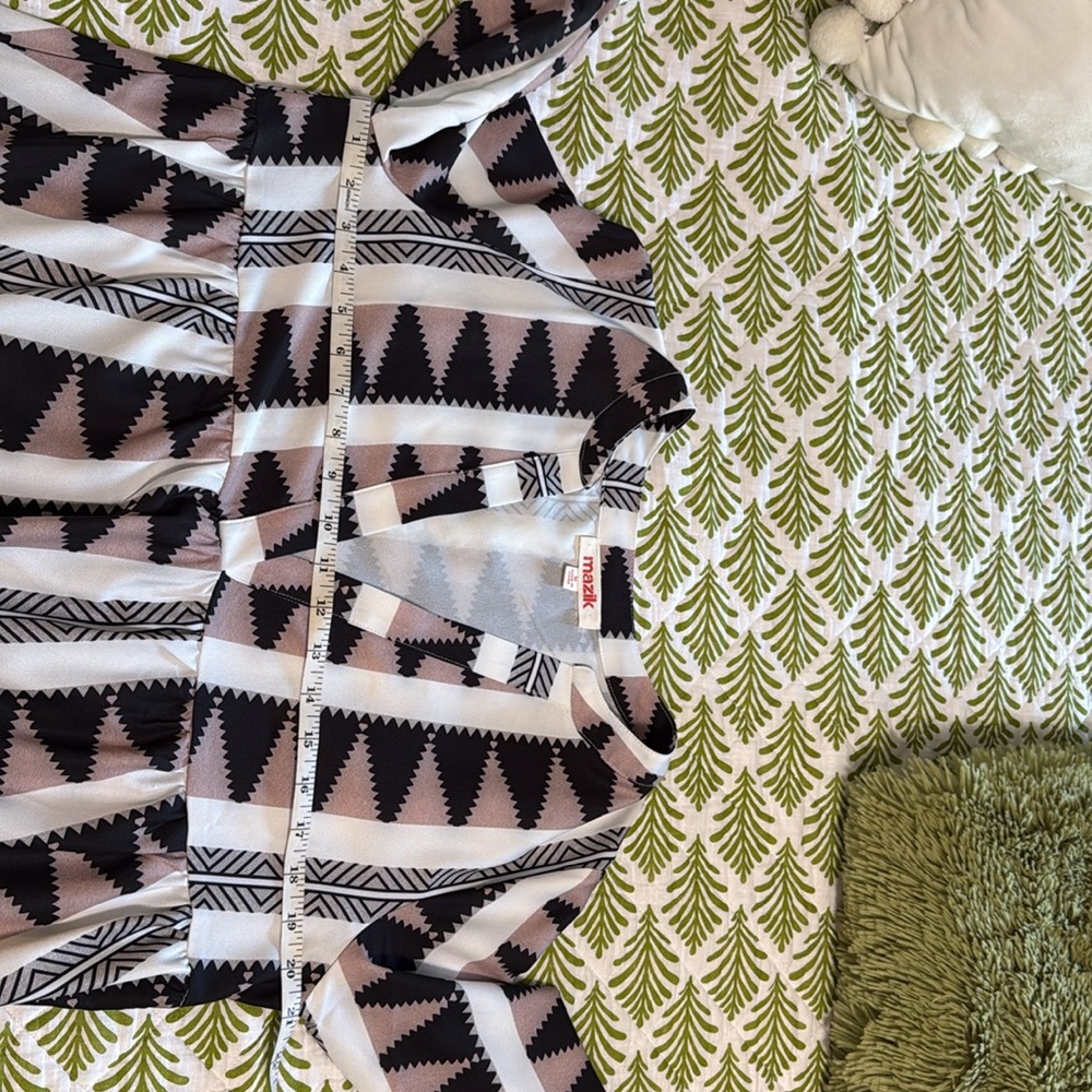 Mazik Black and White Long mid sleeve Dress - Picture 6 of 6